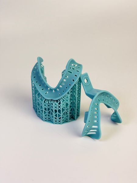 Фотополімерна стоматологічна смола LODDEN Tray, Aqua, 0.5 кг. 2100000021314 фото